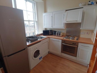 4 Bedroom Flat For Rent In Stirling Town, Stirling
