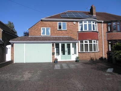 4 Bedroom House Halesowen West Midlands