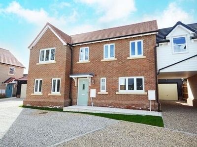 4 Bedroom Link Detached House For Sale In Church Lane