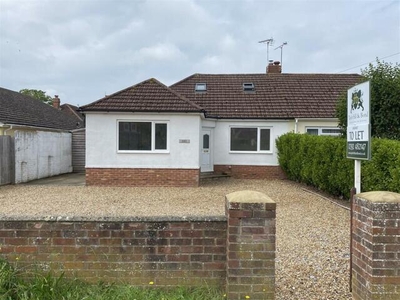 4 Bedroom Semi-detached House For Rent In Southbourne