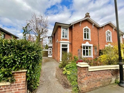 4 Bedroom Semi-detached House For Sale In Stoke-on-trent
