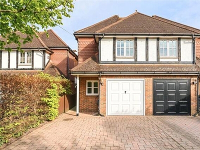 4 Bedroom Semi-detached House For Sale In Walton-on-thames
