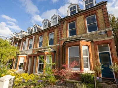 4 Bedroom Terraced Bungalow For Sale In Tunbridge Wells