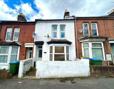 4 Bedroom Terraced House For Sale In Southampton