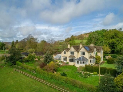 5 Bedroom Detached House For Sale In Dursley, Gloucestershire