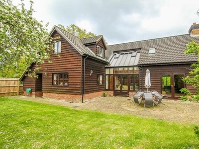 5 Bedroom Detached House For Sale In Highfields Caldecote