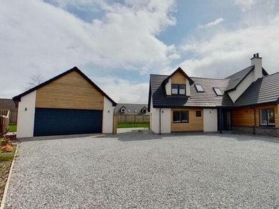5 Bedroom Detached House For Sale In Loch Flemington, Inverness