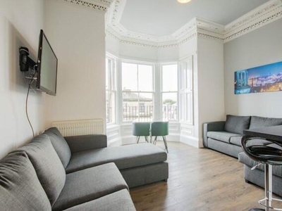6 Bedroom Flat For Rent In Edinburgh