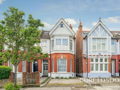 6 Bedroom Semi-detached House For Sale In Acton