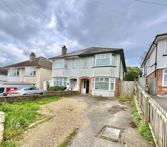 6 Bedroom Semi-detached House For Sale In Boscombe East
