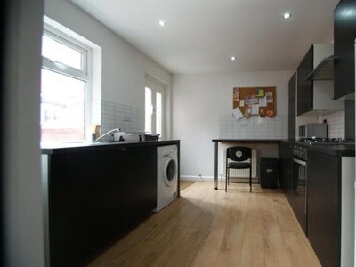 6 Bedroom Terraced House For Rent In Hyde Park