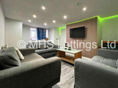7 Bedroom End Of Terrace House For Rent In Leeds
