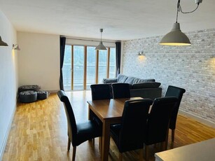 1 bedroom apartment for rent in Henke Court, Cardiff(City), CF10