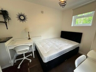 1 bedroom apartment for rent in Old Gloucester Road, Hambrook, BS16