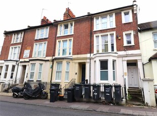 1 bedroom apartment for rent in Parrock Street, Gravesend, Kent, DA12