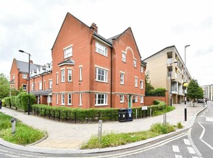1 bedroom apartment for rent in Ravensworth Gardens, Cambridge, CB1