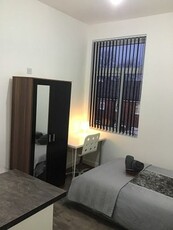 1 bedroom apartment to rent Bolton, BL1 3AE