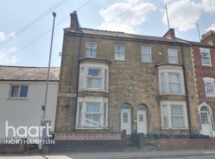 End of terrace house for rent in Aberdeen Terrace Northampton, NN5