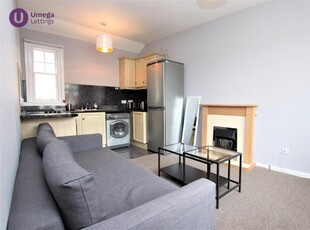 1 bedroom flat for rent in Portsburgh Square, Grassmarket, Edinburgh, EH1