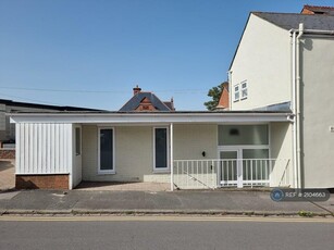 1 bedroom flat for rent in Victoria Road, Swindon, SN1