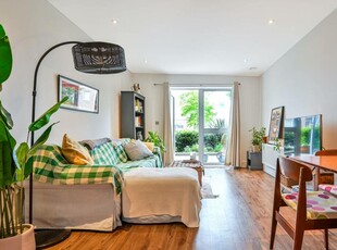 1 bedroom flat for sale in Austen house, Guildford, GU1