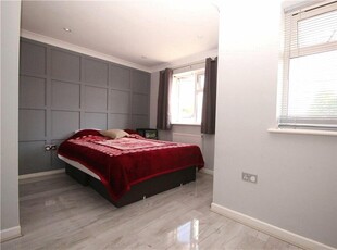 1 bedroom detached house for rent in Aldershot Road, Guildford, Surrey, GU2