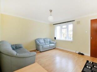 1 bedroom maisonette for sale in Beckingham Road, Westborough, Guildford, GU2