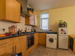 1 bedroom private hall for rent in Newport Road, Roath, CF24