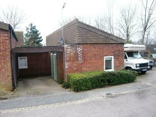 1 bedroom semi-detached bungalow for rent in Arncliffe Drive, Heelands, Milton Keynes, MK13