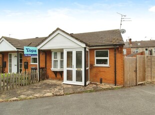 1 bedroom semi-detached bungalow for sale in St. Andrews Close, Lincoln, LN5