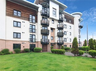 2 bed first floor flat for sale in The Shore