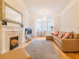 2 bedroom apartment for rent in Cathedral Road, Pontcanna, CF11