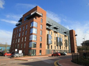 2 bedroom apartment for rent in Schooner Wharf, Cardiff Bay, Cardiff, CF10
