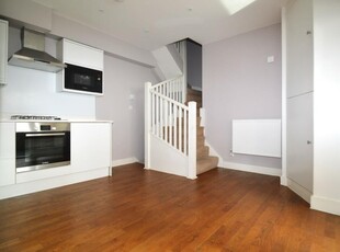 2 bedroom apartment for rent in White Hart Road, London, SE18