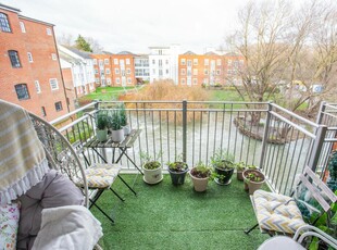 2 bedroom apartment for sale in Barton Mill Road, Canterbury, CT1