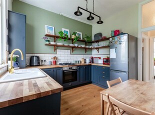 2 bedroom apartment for sale in Beaconsfield Villas, Brighton, BN1