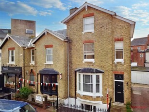 2 bedroom apartment for sale in Lime Hill Road, Tunbridge Wells, TN1