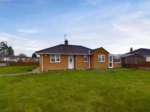 2 bedroom bungalow for sale in Shearwater Grove, Innsworth, Gloucester, Gloucestershire, GL3