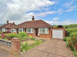2 bedroom bungalow for sale in Vale Walk, Worthing, West Sussex, BN14