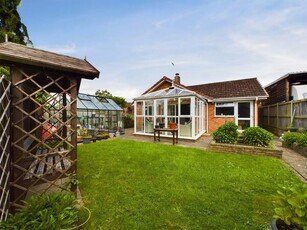 2 bedroom detached bungalow for sale in Far Sandfield, Churchdown, Gloucester, GL3