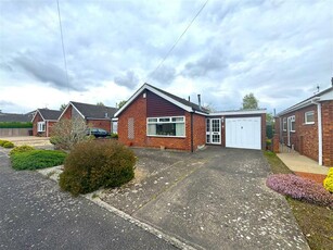 2 bedroom detached bungalow for sale in Manor Leas Close, LINCOLN, LN6