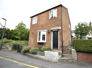 2 bedroom detached house for rent in High Street, Cubbington, CV32