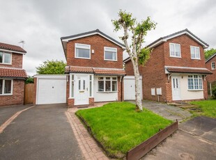 2 bedroom detached house for rent in Morton Close, Old Hall, WA5