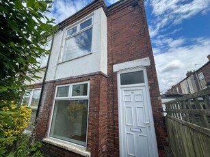 2 bedroom end of terrace house for rent in Castle Grove, Perth Street West, Hull, East Riding of Yorkshi, HU5