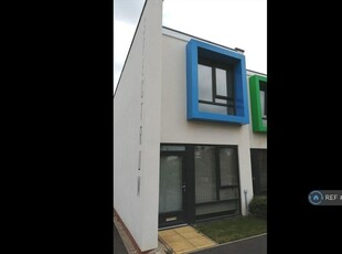 2 bedroom end of terrace house for rent in Spectrum Mews, York, YO30