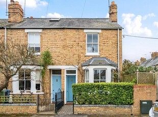 2 bedroom end of terrace house for sale in Barnet Street, East Oxford, OX4