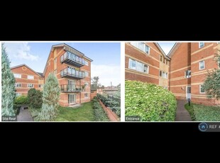 2 bedroom flat for rent in Capital Point, Reading, RG1