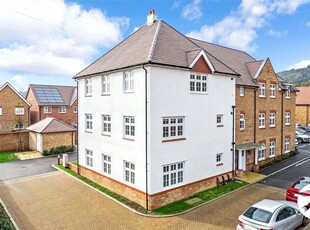 2 bedroom flat for rent in Clay Place, Halling, Rochester, Kent, ME2