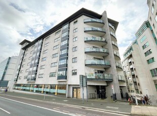 2 bedroom flat for rent in Exeter Street, City Centre, Plymouth, PL4