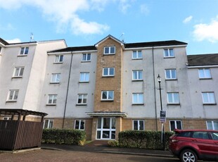 2 bedroom flat for rent in Gullion Park, East Kilbride, South Lanarkshire, G74